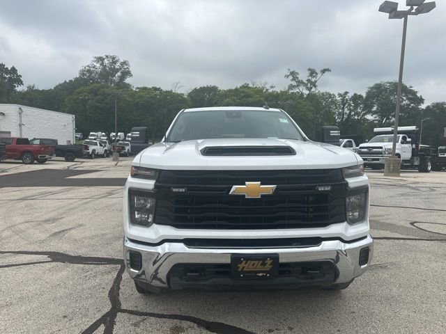 New 2024 Summit White Chevrolet WT image 2