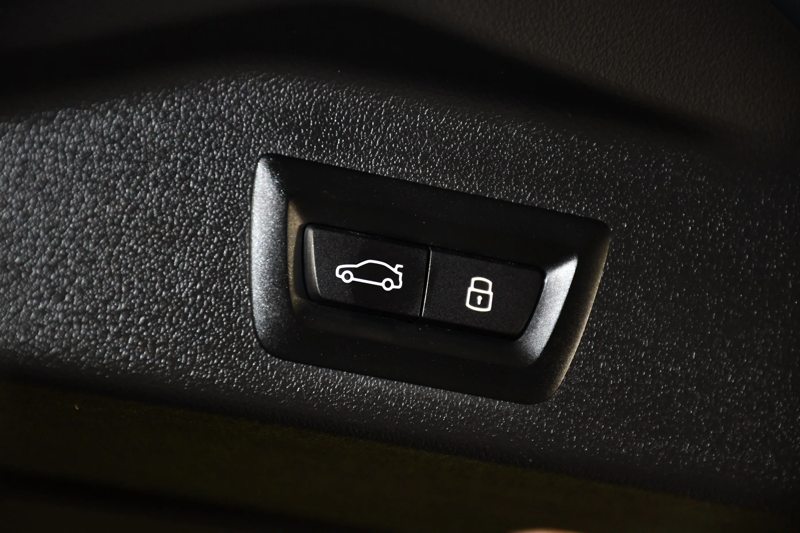 Used 2024 Skyscraper Grey Metallic BMW xDrive40i image 51