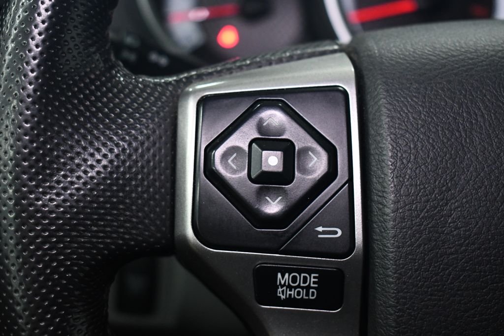 Used 2015 Super White Toyota Base image 19