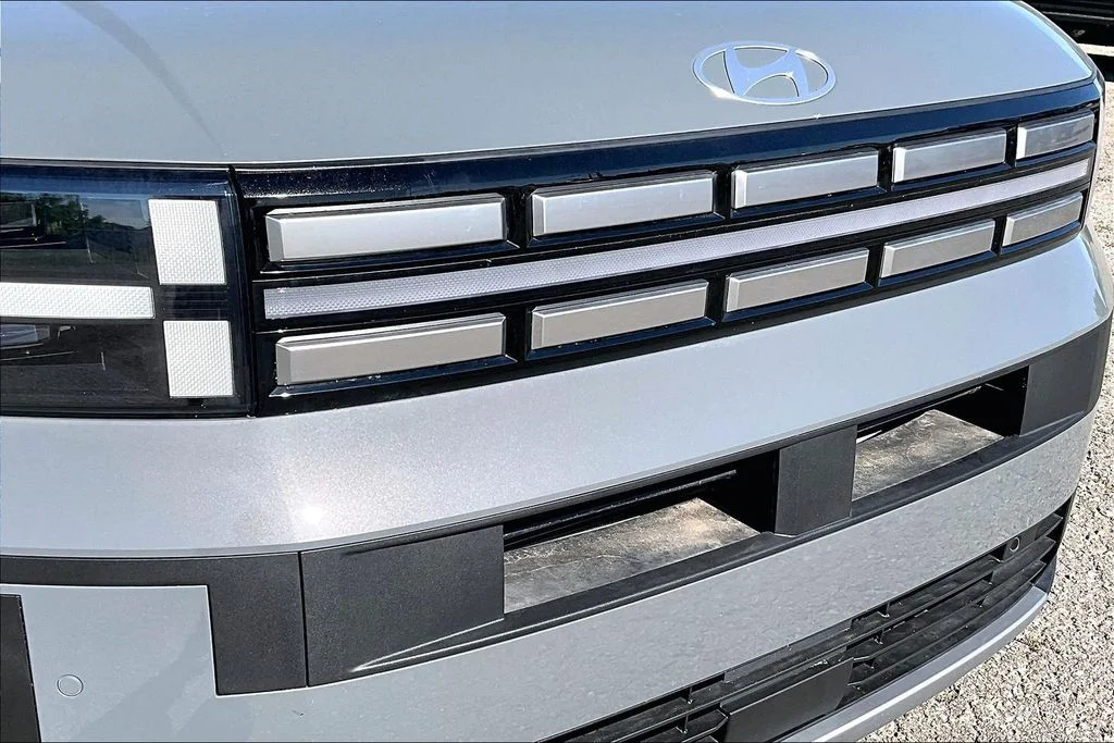 Used 2026 Hampton Gray Hyundai SEL image 29