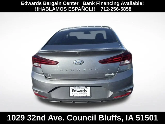 Used 2019 Gray Hyundai SE image 6