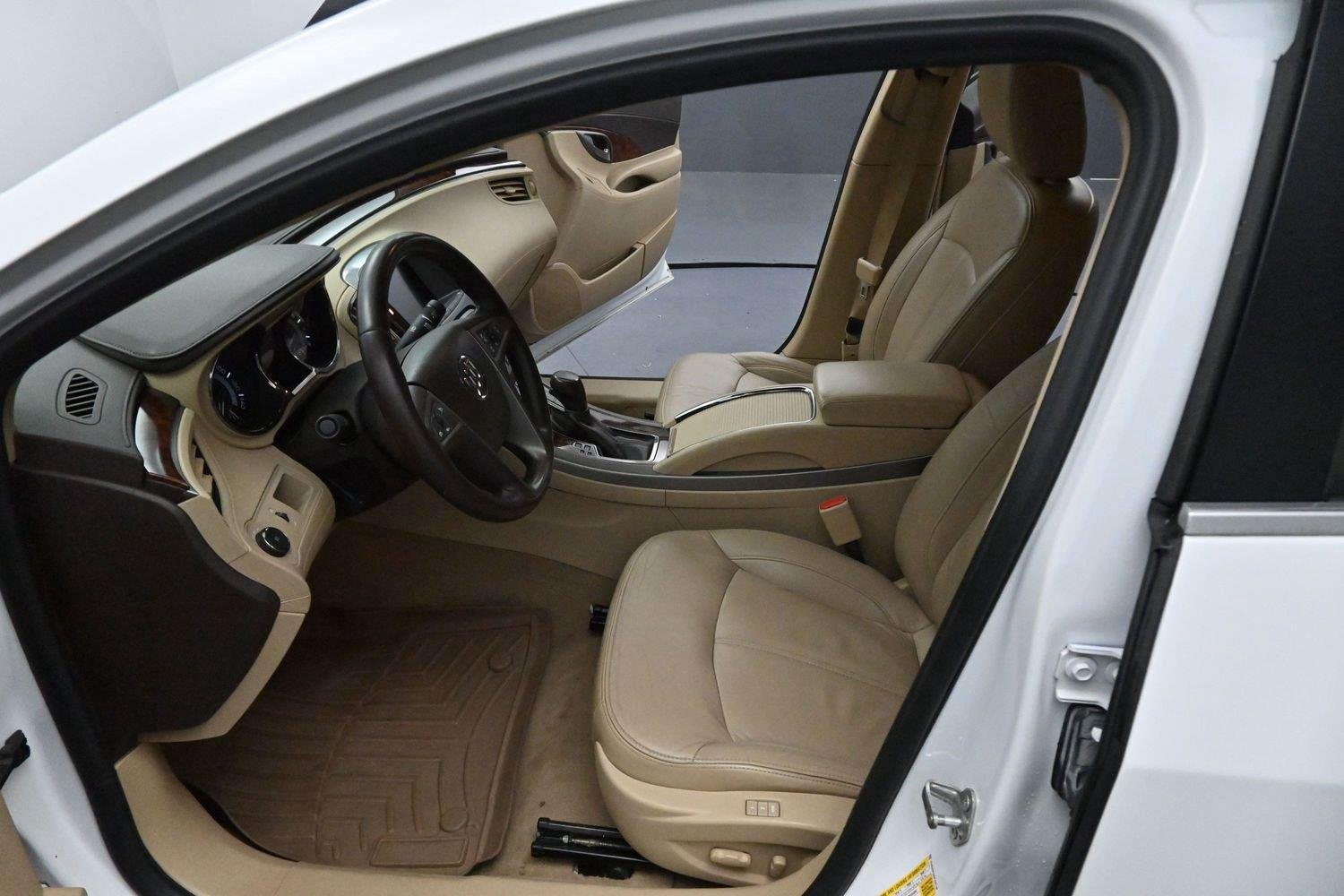 Used 2013 Summit White Buick Leather image 11