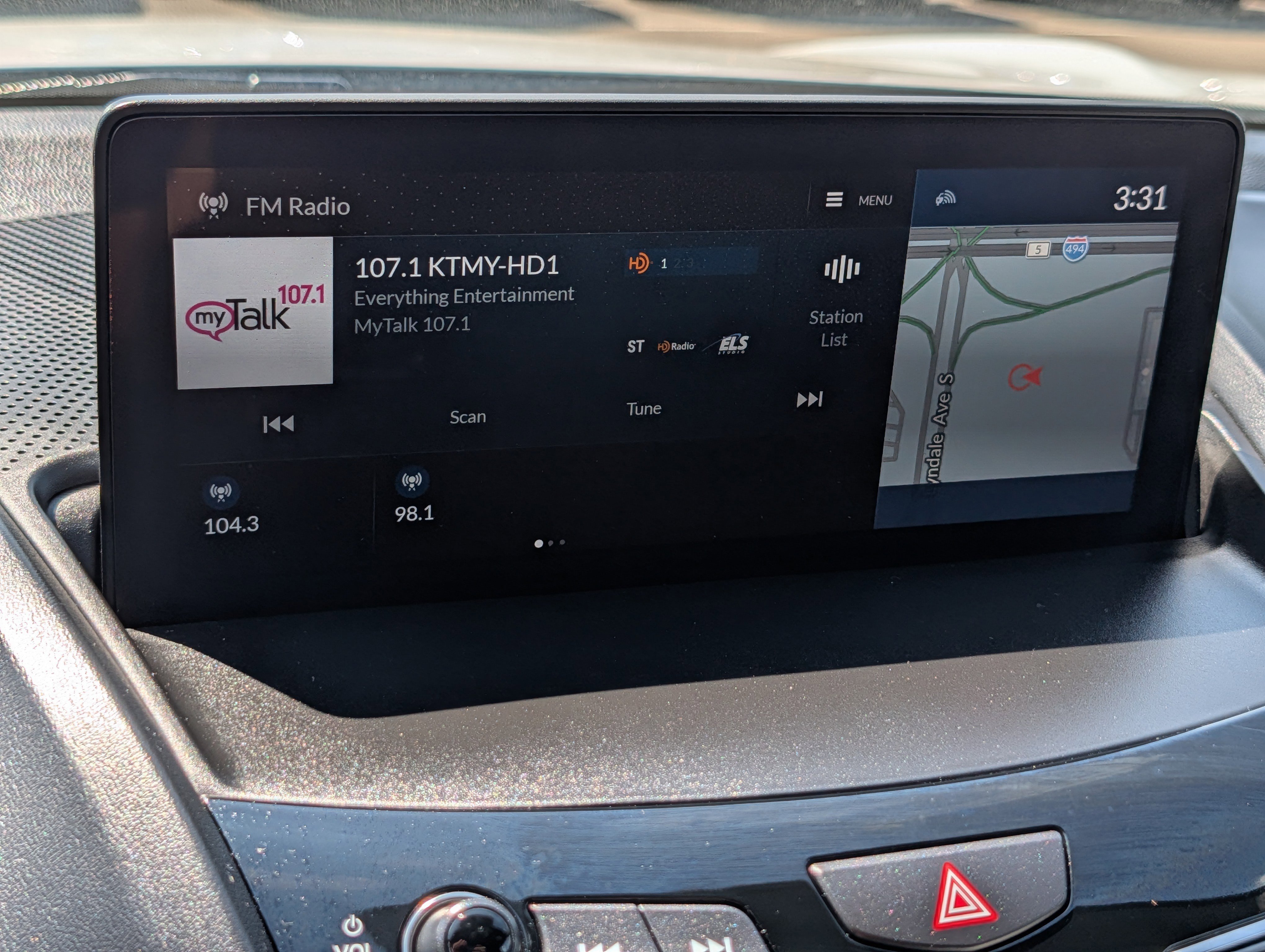 Used 2022 Platinum White Pearl Acura w/A-Spec Advance Package image 22