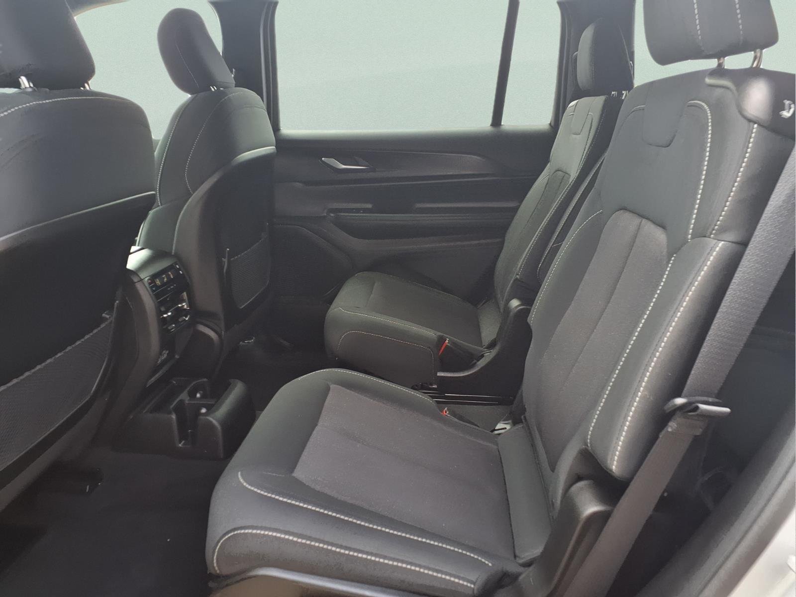 2025 Jeep Grand Cherokee L Laredo - Photo 12