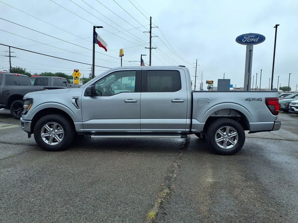 Used 2025 Silver Ford XLT image 18