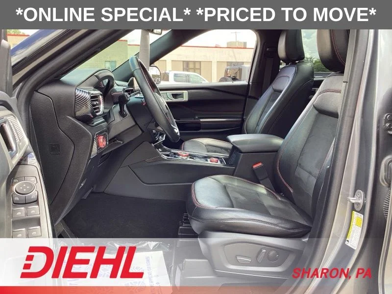 Used 2022 Gray Ford ST-Line image 24