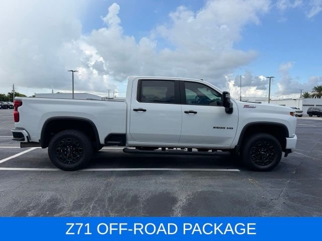 Used 2022 White Chevrolet LT image 7