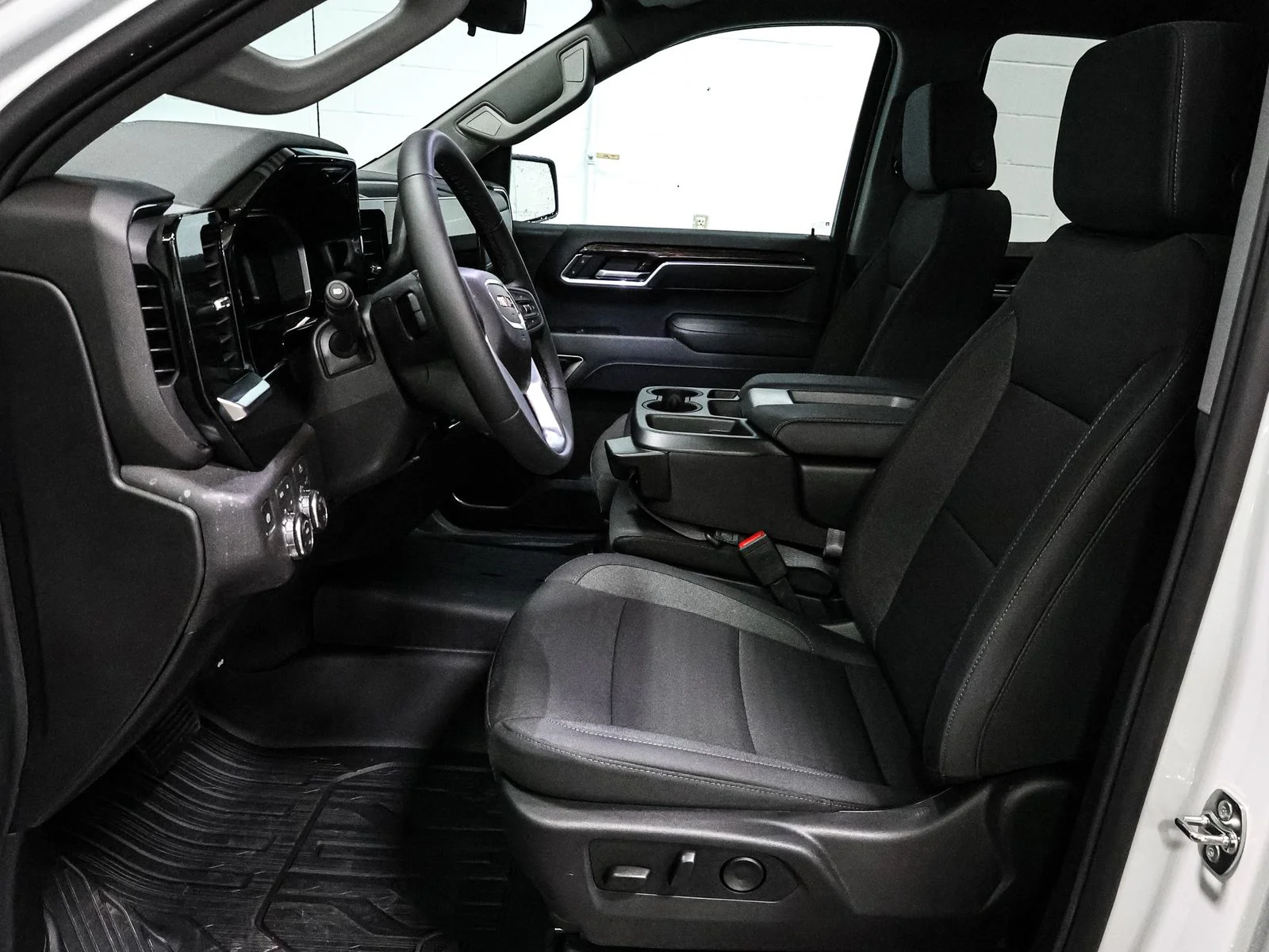 New 2026 White GMC SLE image 23