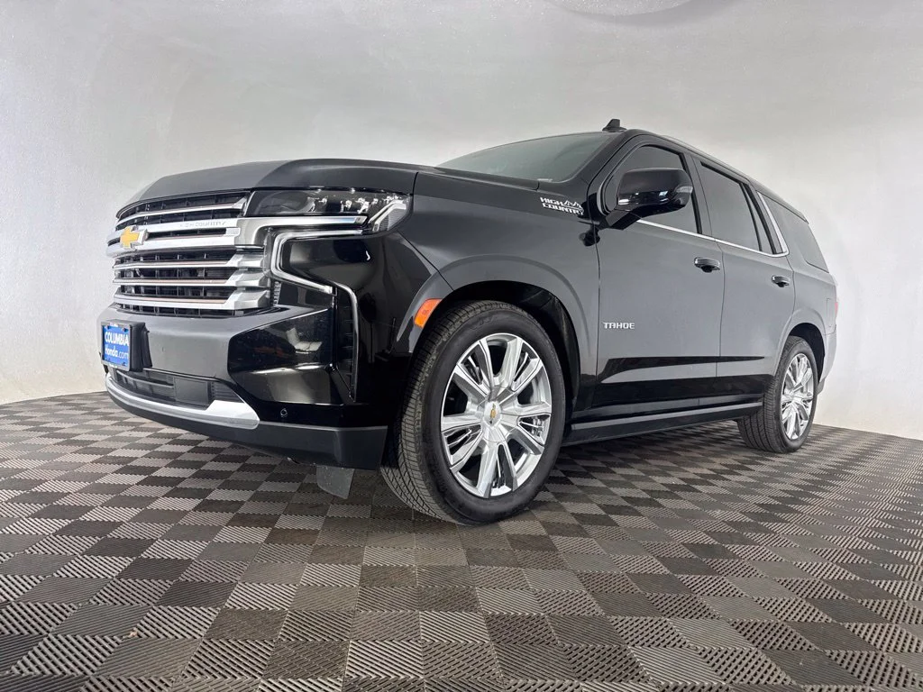Used 2021 Black Chevrolet High Country image 5