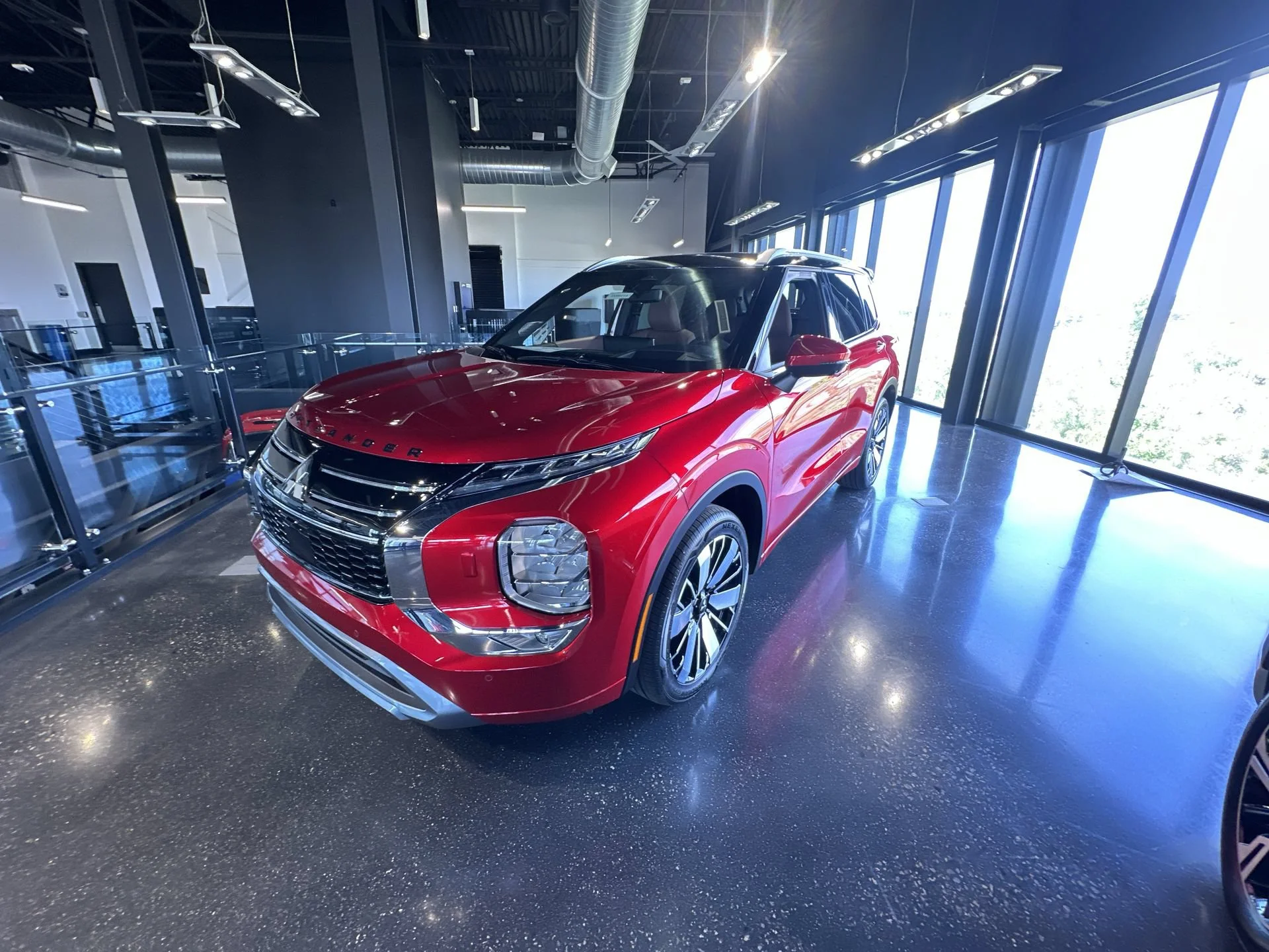 New 2026 Red Diamond/Black Roof Mitsubishi SEL image 4