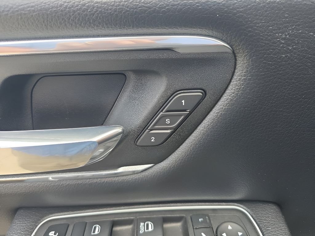 Used 2023 Blue Ram Laramie image 32
