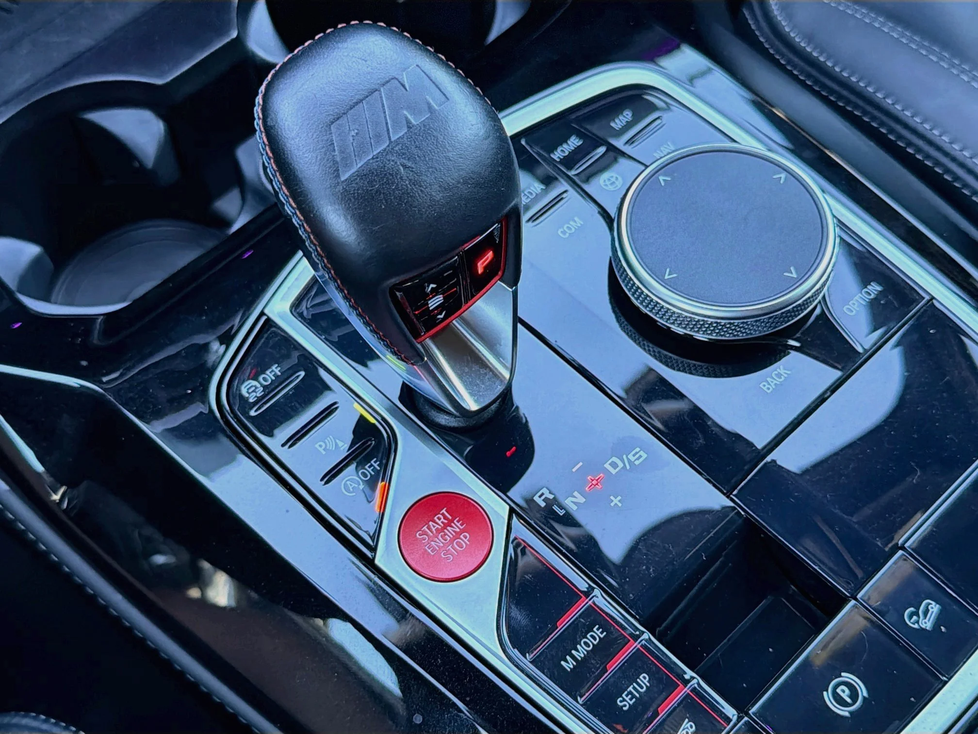 Used 2023 Toronto Red Metallic BMW M image 28