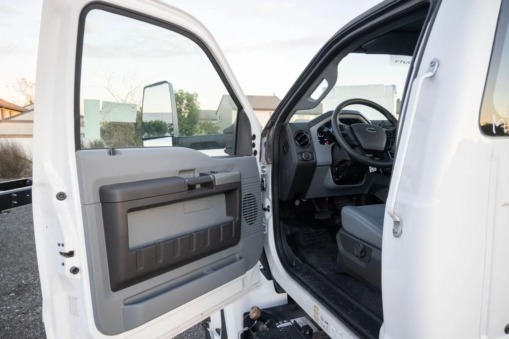 New 2025 White Ford Base image 9