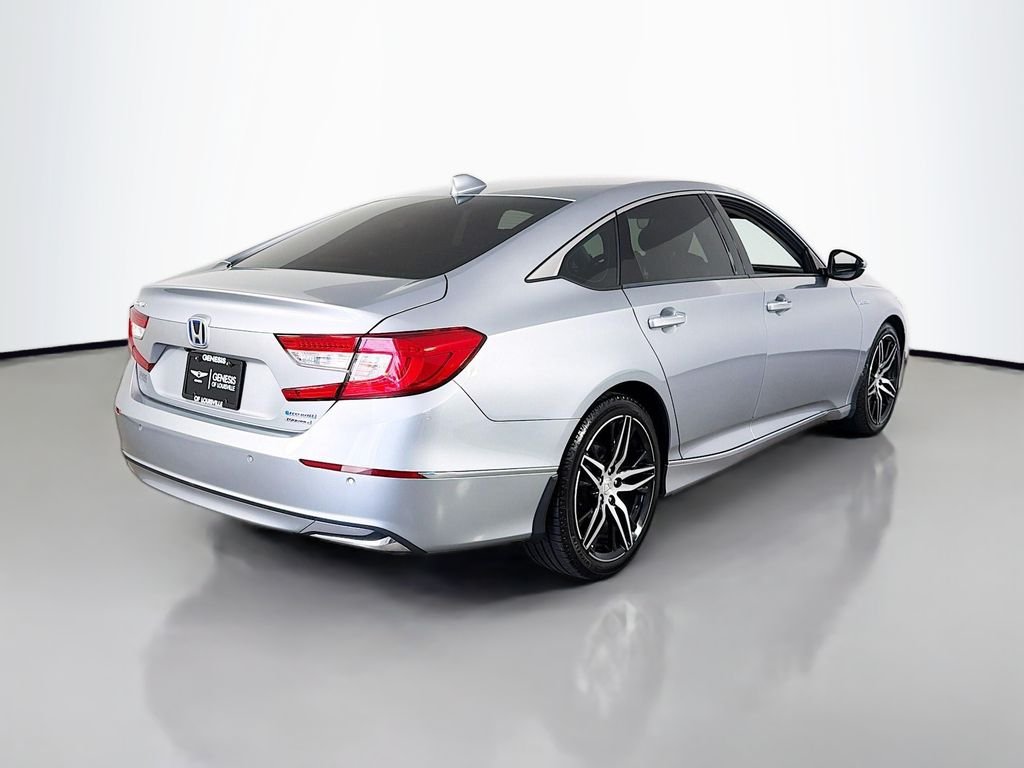 Used 2022 Lunar Silver Metallic Honda Touring image 7