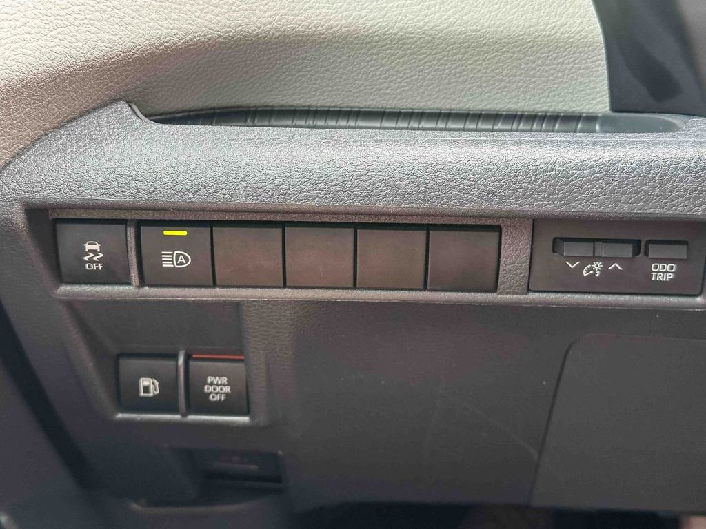 Certified Used 2022 White Toyota LE image 34