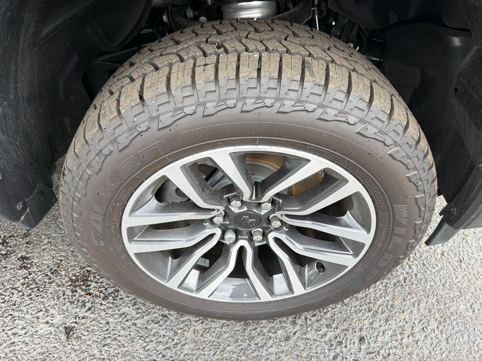 New 2026 Granite Crystal Metallic Clear-Coat Exterior Paint RAM Limited image 12