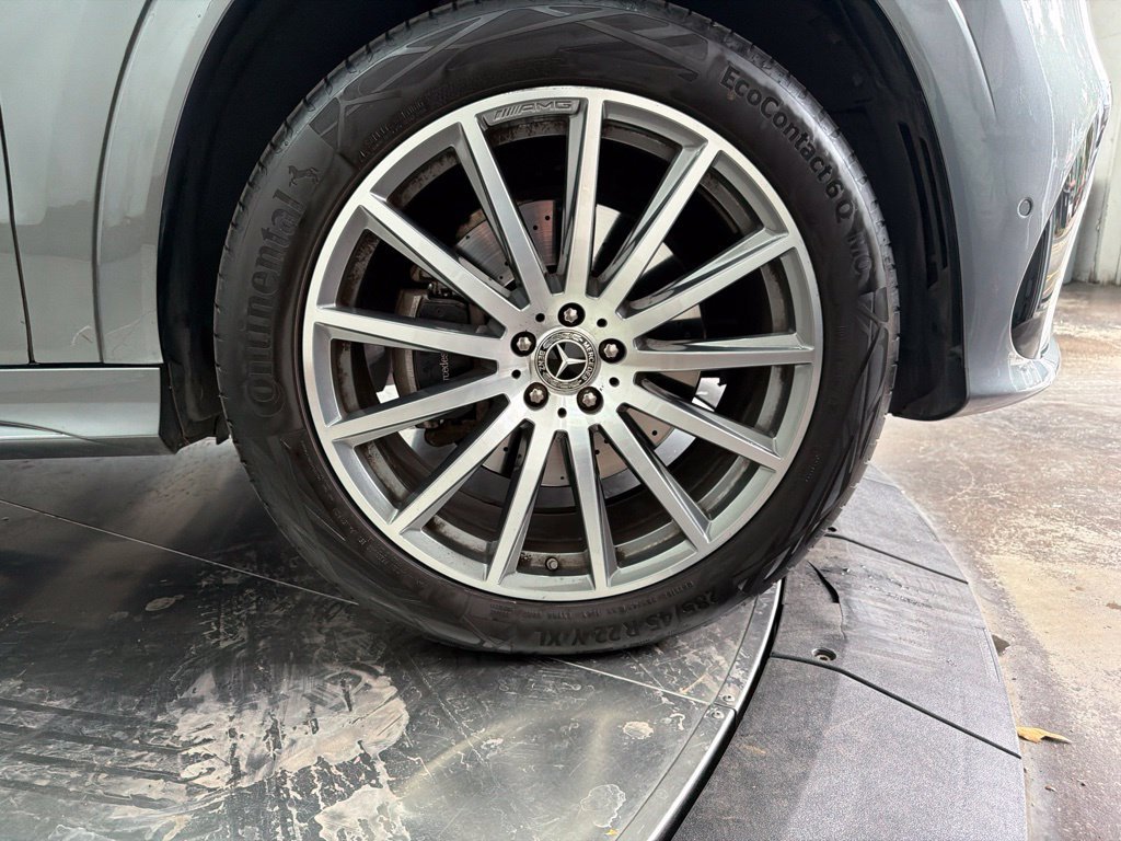 Certified Used 2026 Gray Mercedes-Benz GLS 450 image 10