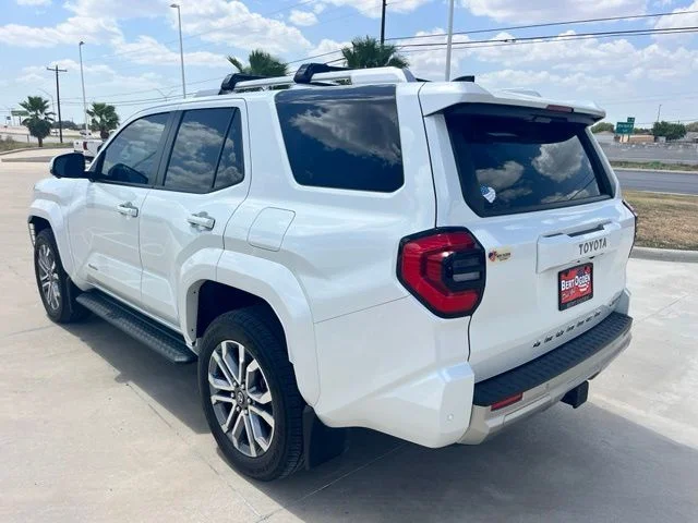Used 2025  Toyota Limited image 4
