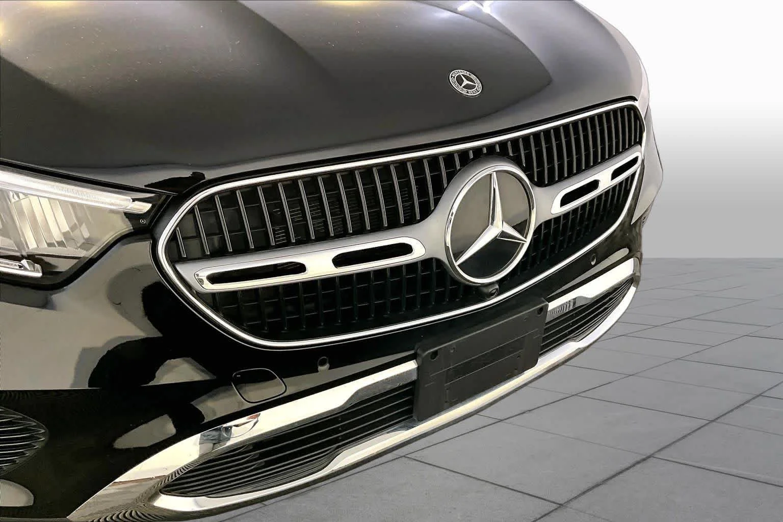 Certified Used 2026 Black Mercedes-Benz GLC 300 image 32