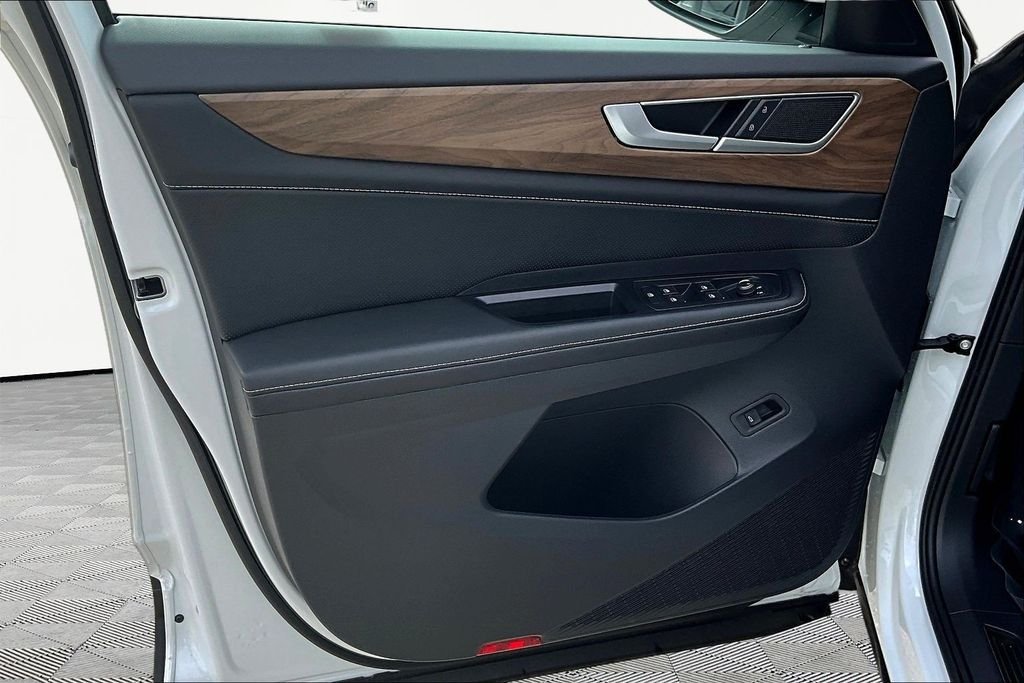 2026 Volkswagen Atlas SE w/Tech - Photo 20
