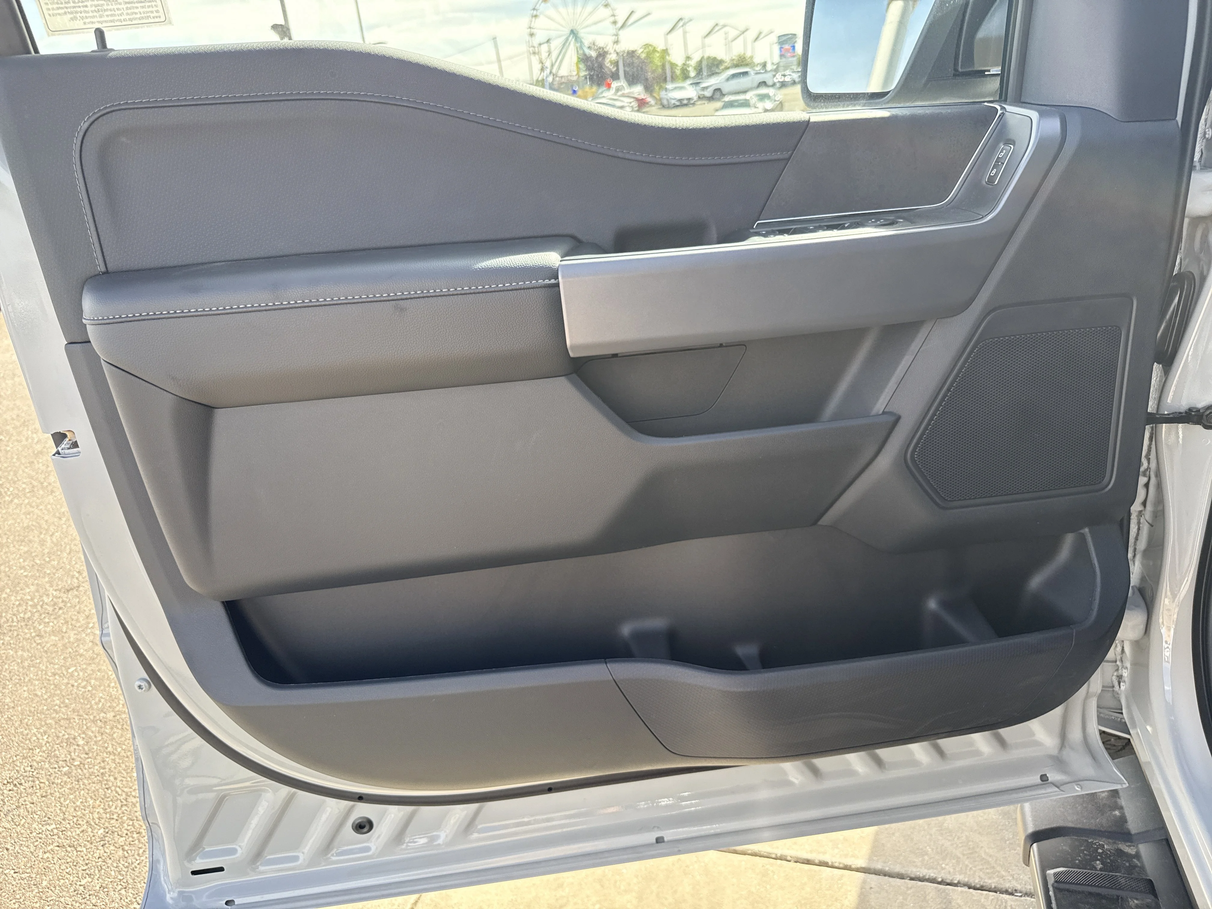 New 2026 Avalanche Ford XLT image 12