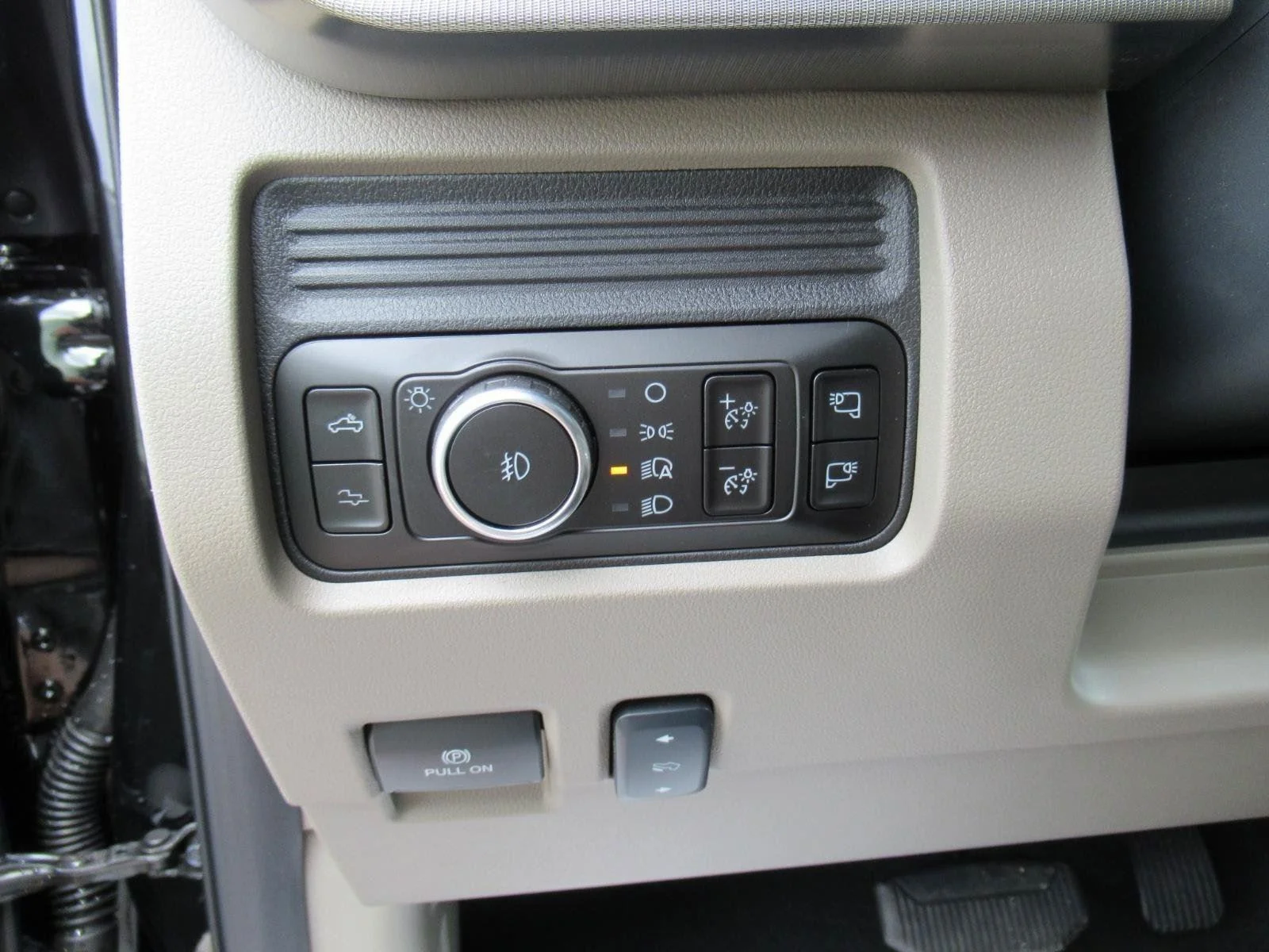 New 2026 Agate Black Metallic Ford F-350® Platinum® image 21