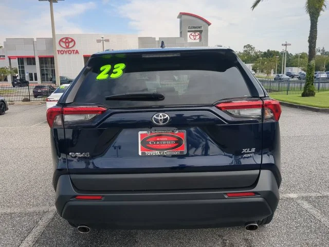 Certified Used 2023  Toyota XLE Premium image 5