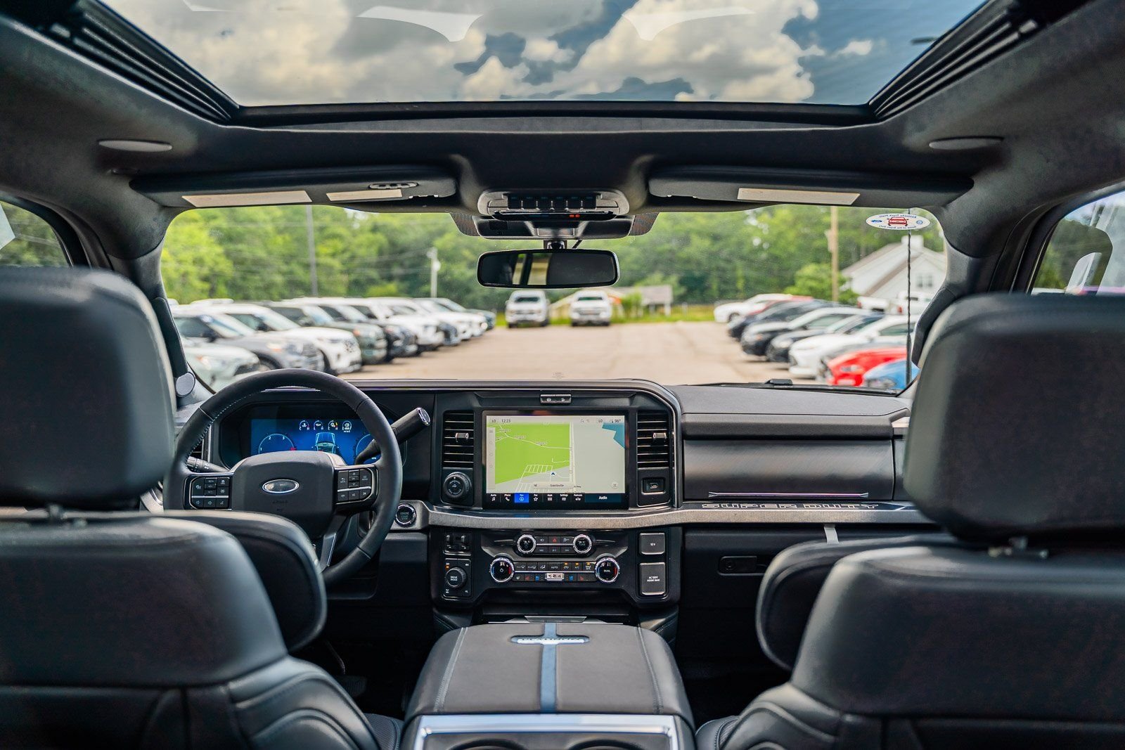 2025 Ford F-350 Super Duty Platinum - Photo 21