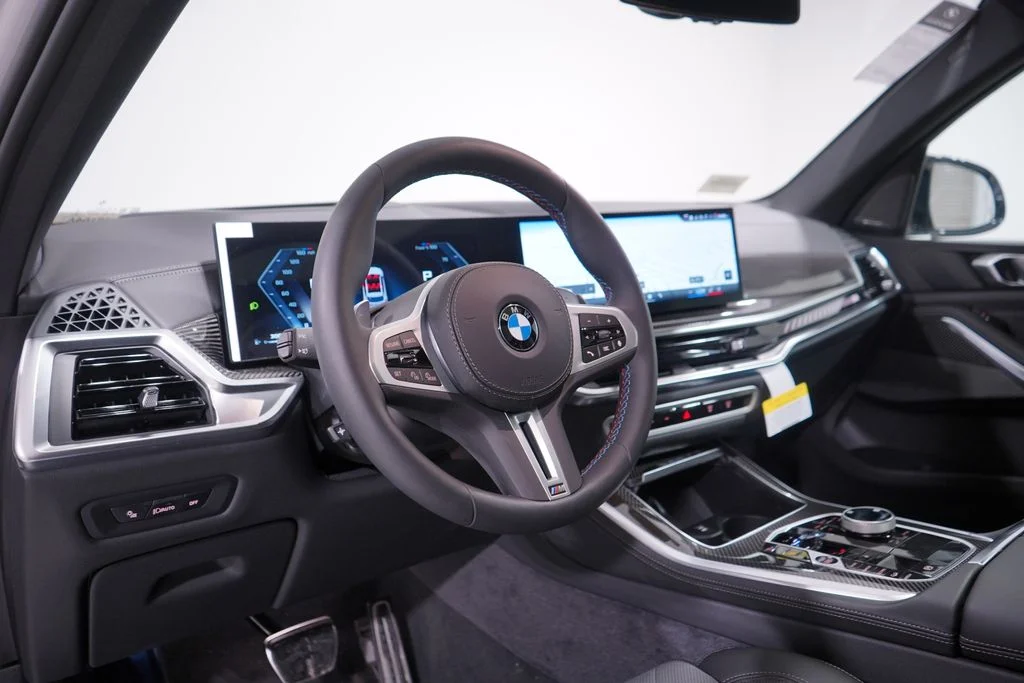 2026 BMW X5 M60i - Photo 6