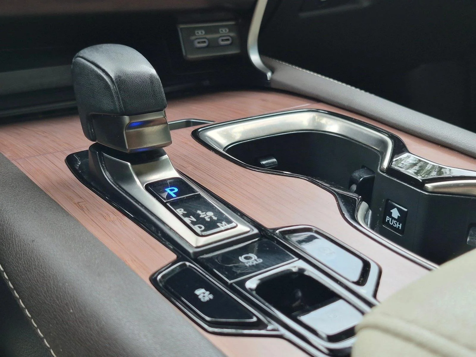 Certified Used 2023 Matador Red Mica Lexus LUXURY FWD image 15