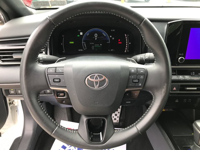 Certified Used 2025 Ice Cap Toyota SE image 16