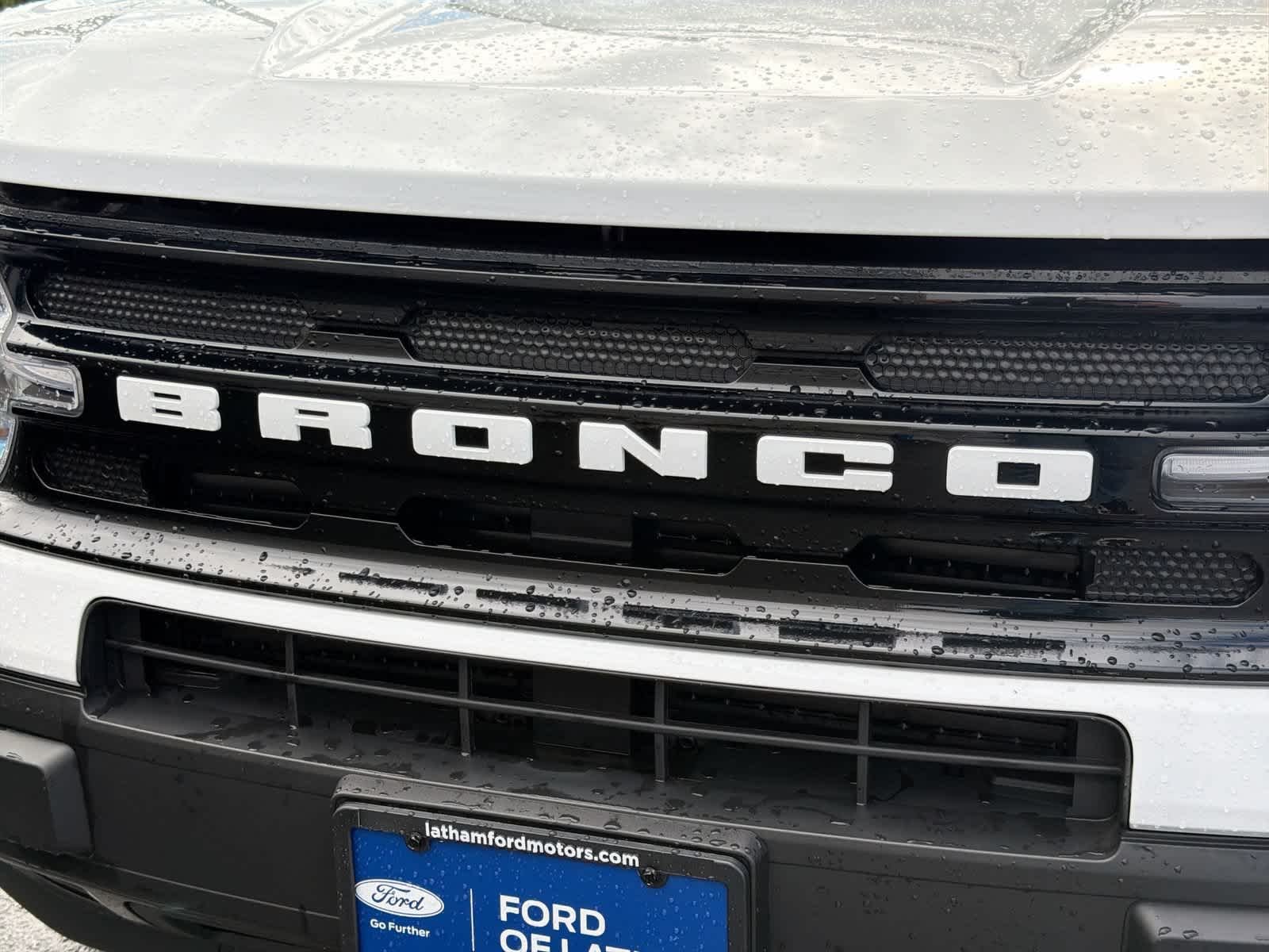 Certified Used 2024 Oxford White Clearcoat Ford Outer Banks image 13