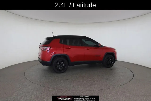 Used 2019 Red Jeep Latitude image 21