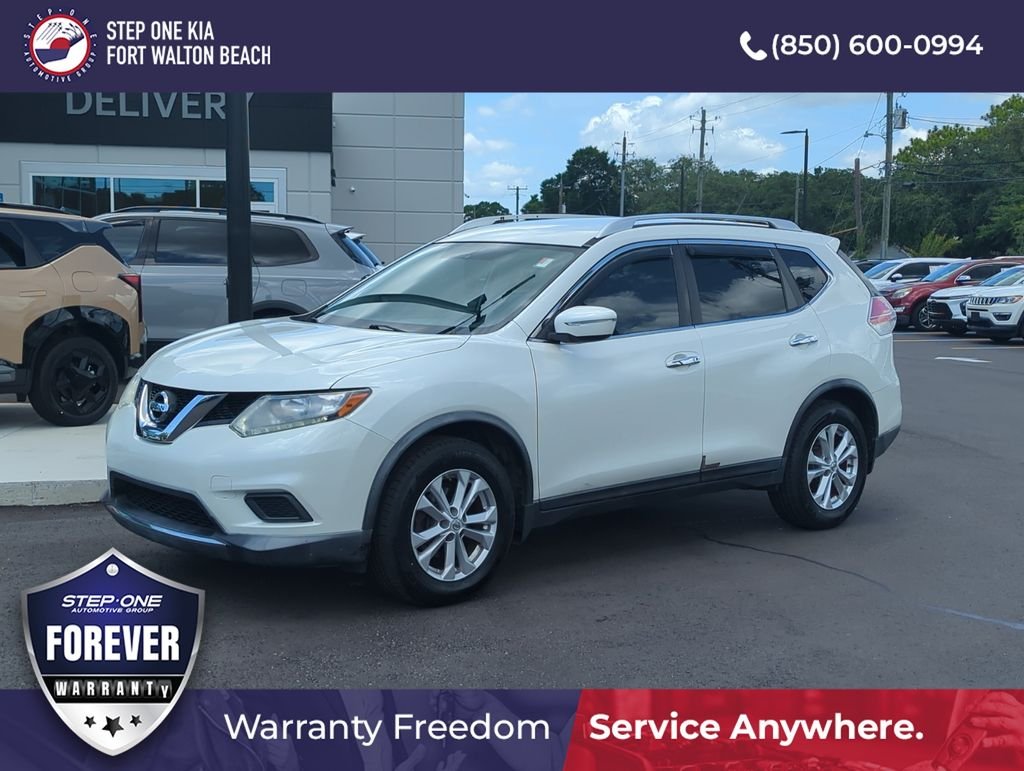 Used 2015 White Nissan SV image 1