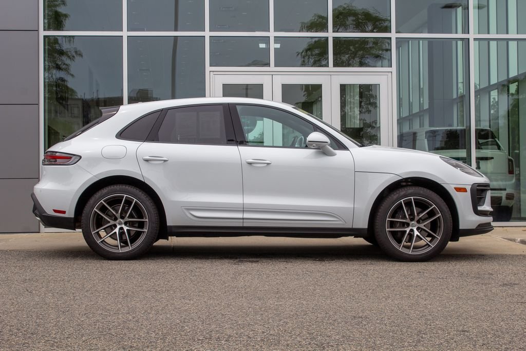 Used 2025 White Porsche Base image 4