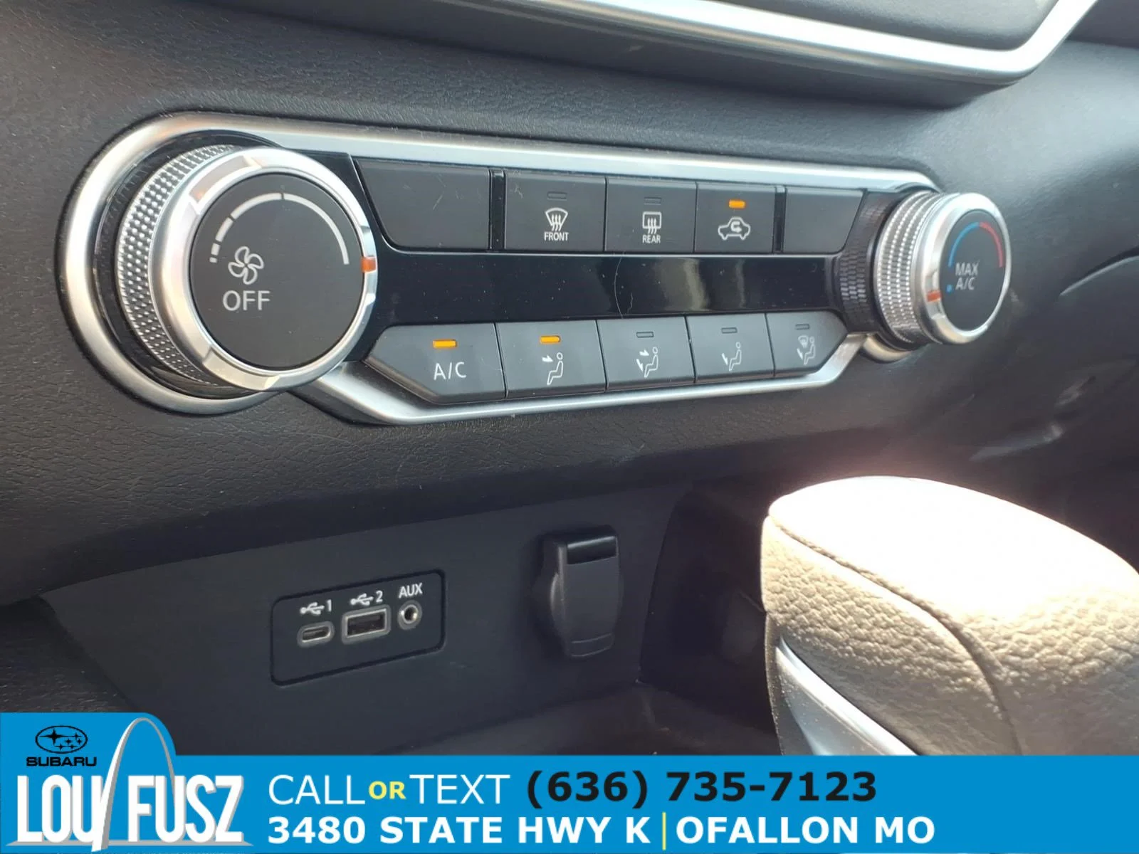 Used 2021 Super Black Nissan 2.5 SV image 14