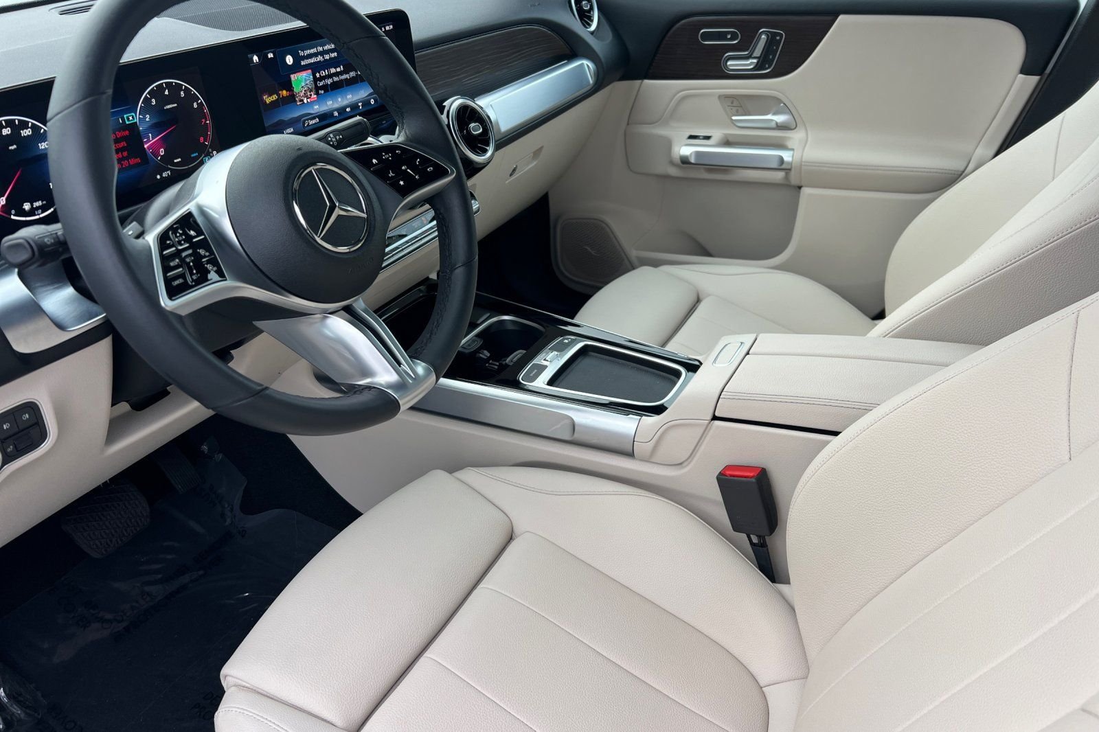 Certified Used 2026 Cosmos Black Metallic Mercedes-Benz 250 image 14
