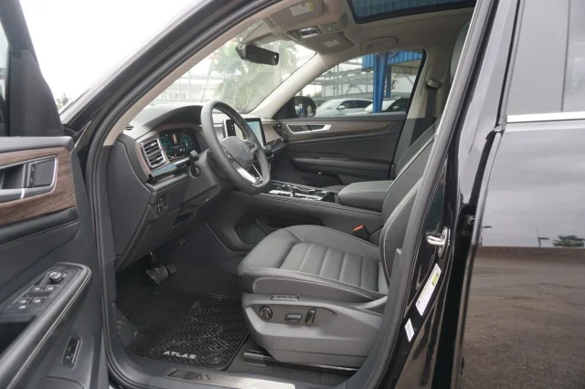 2024 Volkswagen Atlas SEL - Photo 15