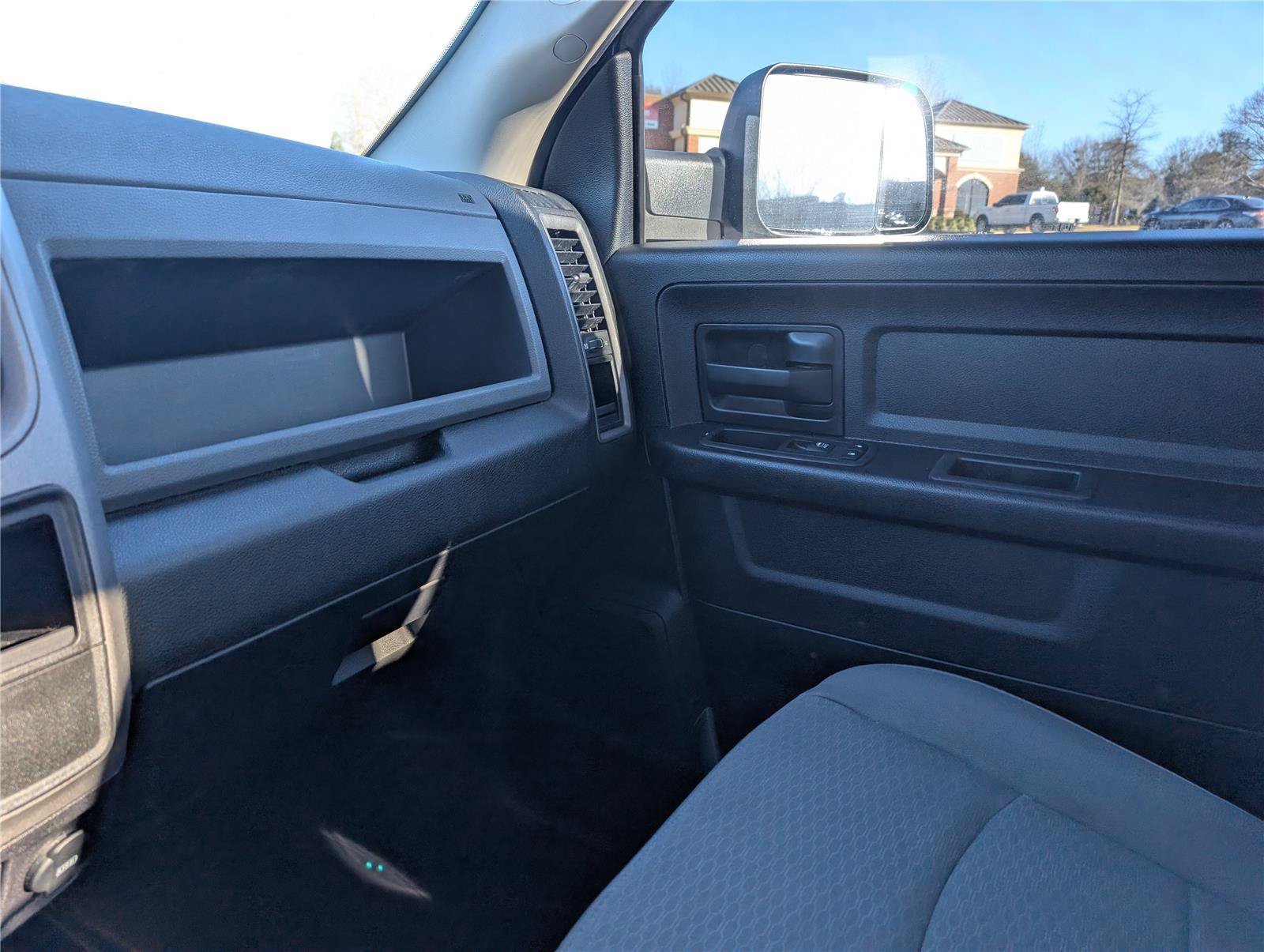 Used 2018 Blue Ram Express image 26