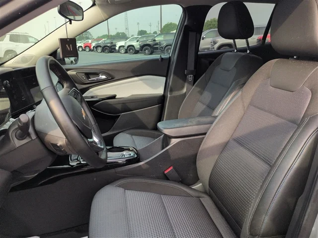 Used 2025 Sterling Gray Metallic Chevrolet LT image 19