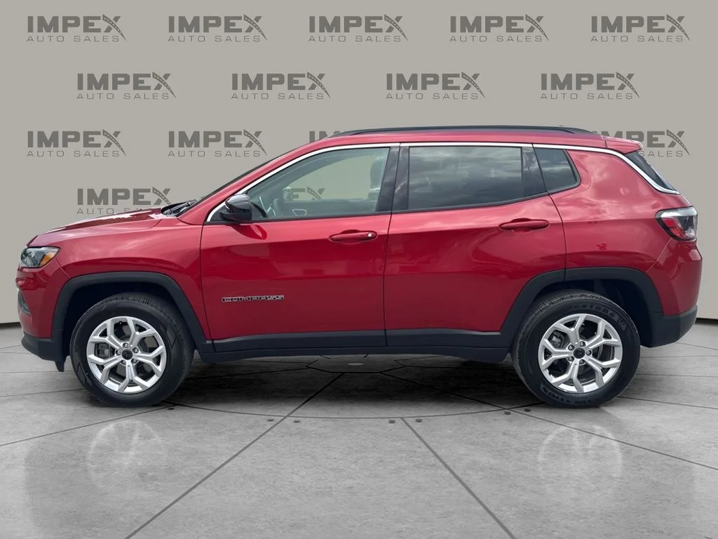 Used 2025 Red Jeep Latitude image 2