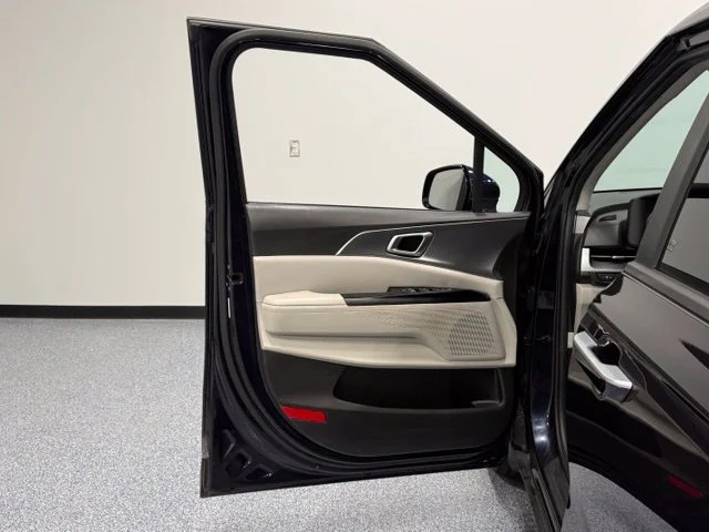 Used 2023 Blue Kia LX image 9