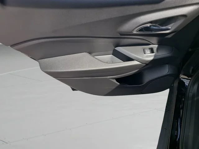 New 2026 Mosaic Black Metallic Chevrolet 1RS image 15