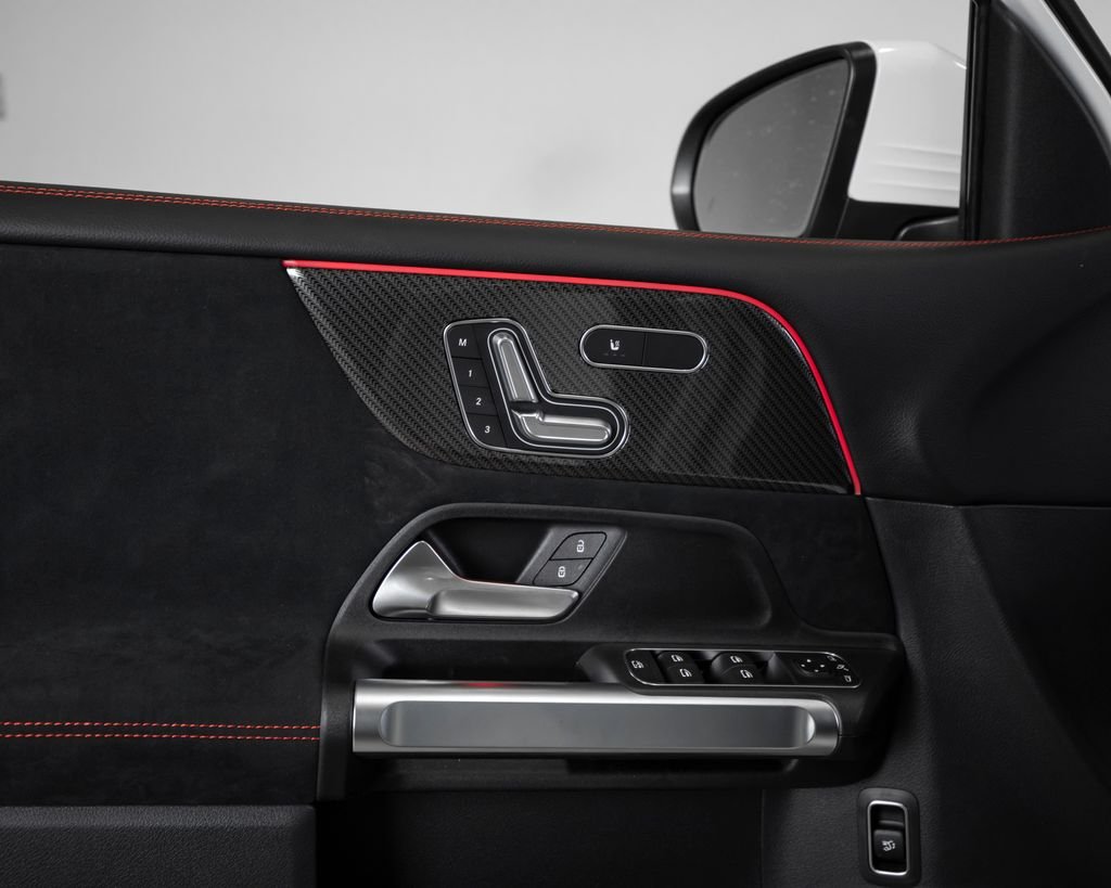New 2026 Polar White Mercedes-Benz GLB 35 AMG® image 6