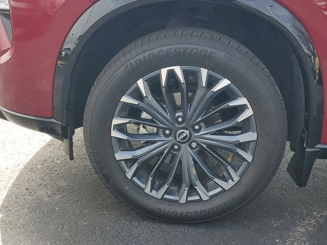 Used 2026 Red Nissan Platinum image 7