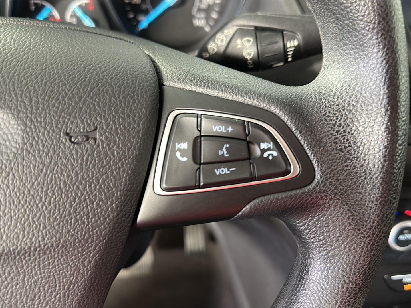 Used 2019 Agate Black Ford SE image 16