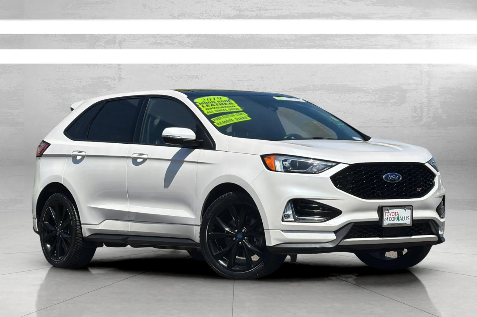 Used 2019 White Ford ST image 1