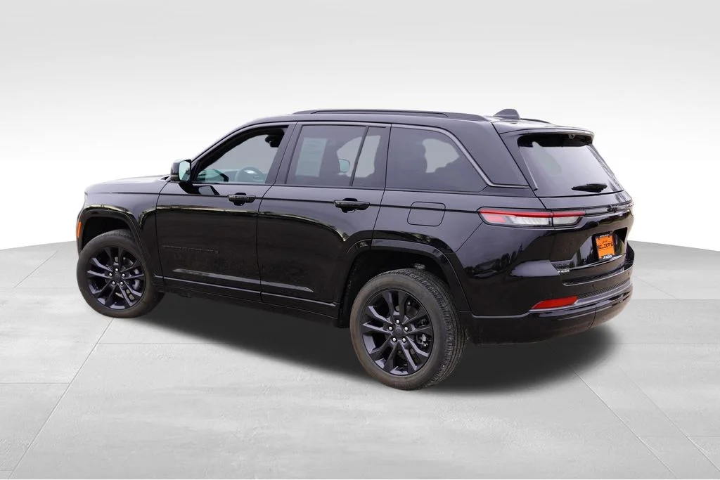 Used 2026 Black Jeep Limited Reserve image 8