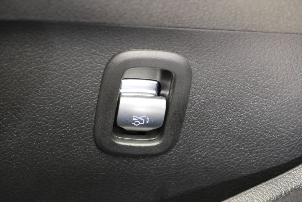 Certified Used 2024 Black Mercedes-Benz C 300 image 32