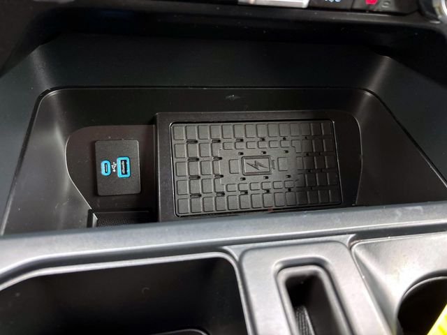 Used 2024 Black Ford XLT image 27